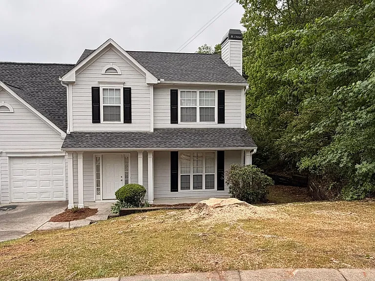 820 Whitecrest Ct — Photo 1