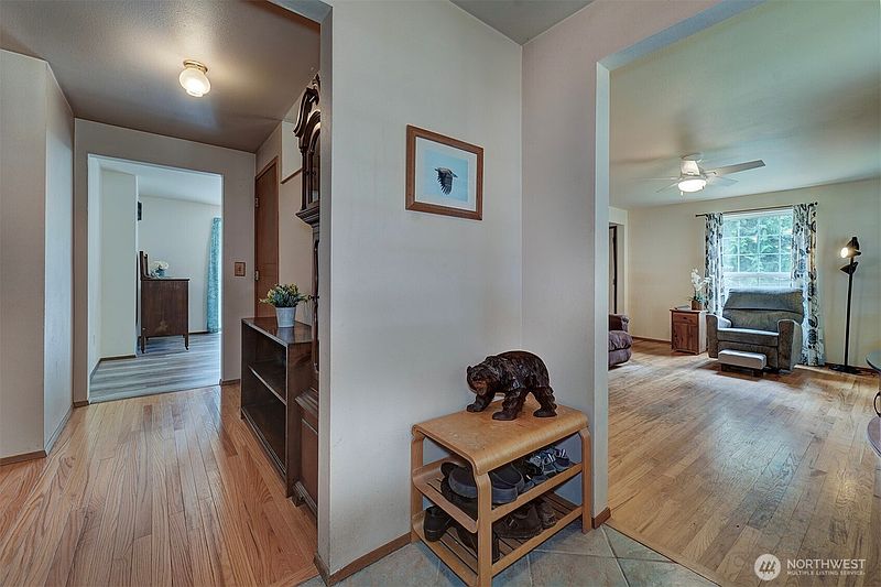 5th image of 31481 Night Owl Avenue NE