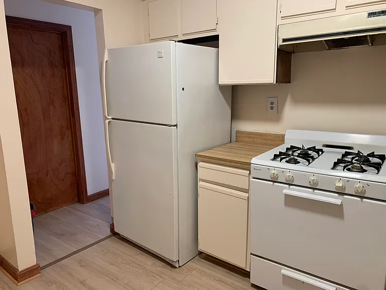 226 Brightman St #1 — Photo 2