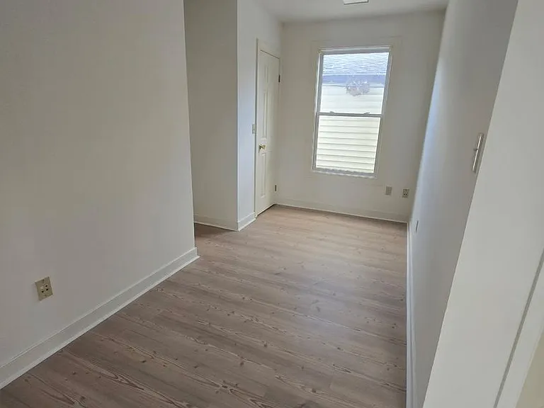 247 S 8th St — Photo 12