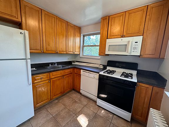 3rd image of 226-18 69th Ave #2