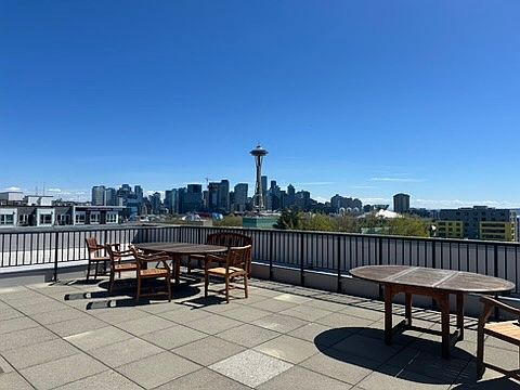 3rd image of 720 Queen Anne Ave N APT 209