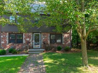 291 Linden St APT 1, Wellesley, MA 02481