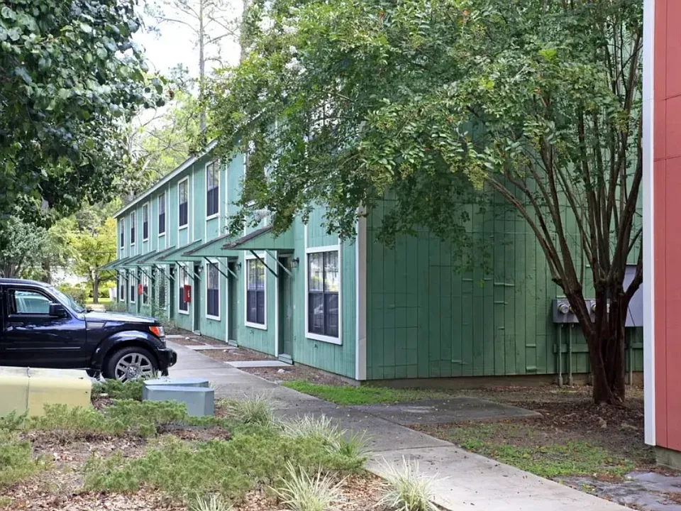 Dior Apartments Stylish 2-Bedroom Living in the Heart of Tallahassee