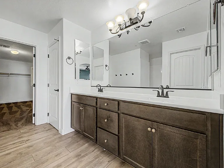 20515 W Maiden Ln — Photo 20