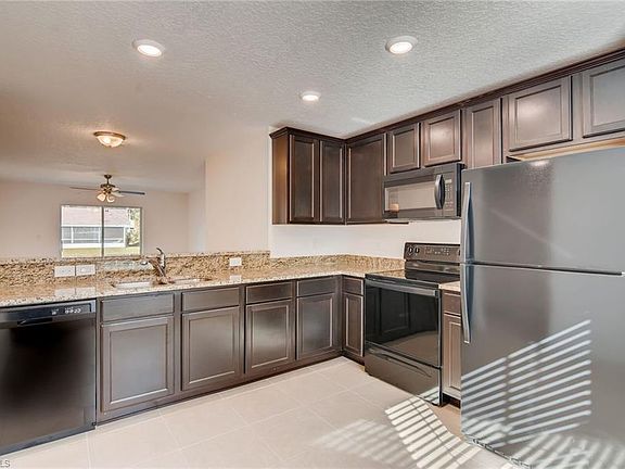 4th image of 4106 NE 23rd Ave