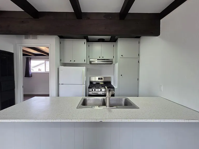 1091 Sun Rd — Photo 8