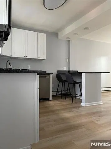 1 bed, 1.0 bath, $2,250 — Photo 3
