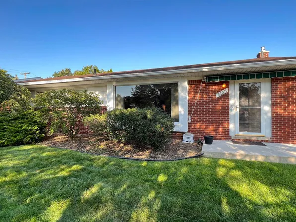 3135 Concord St, Trenton, MI 48183