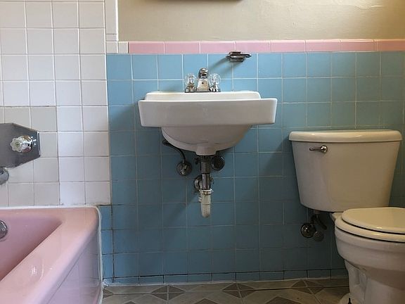 5th image of 935 Logan St #103-110