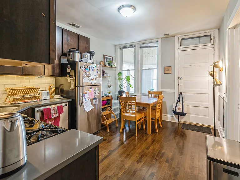 845 N Leavitt St #1R — Photo 3