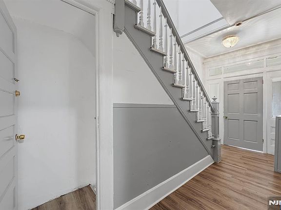 5th image of 1507 Kerrigan Ave