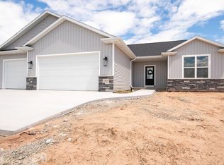 5620 N Providence Ave, Appleton, WI 54913