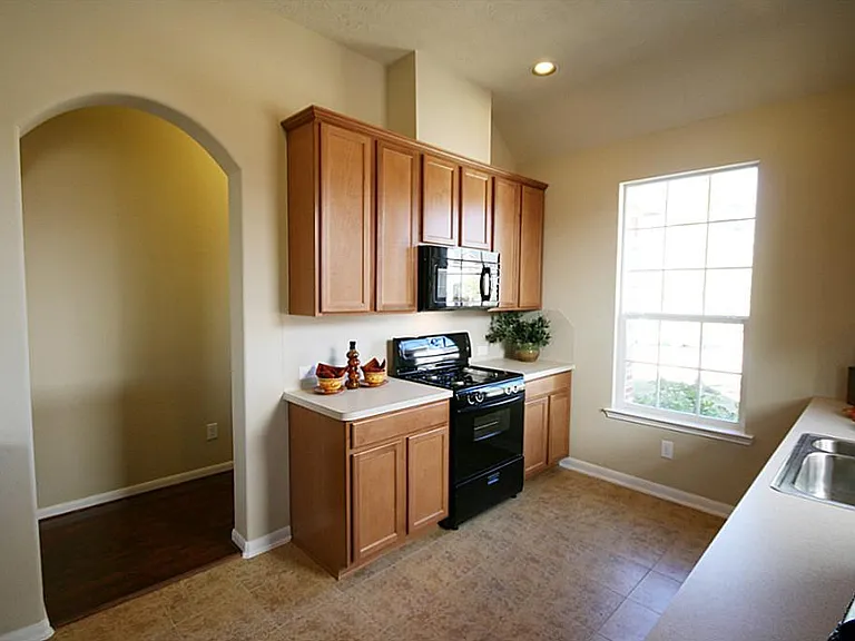 24547 Foxberry Gln — Photo 7