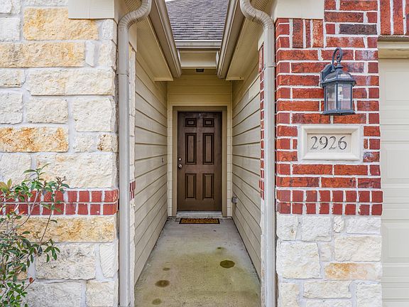 4th image of 2926 Country Clearing Ln