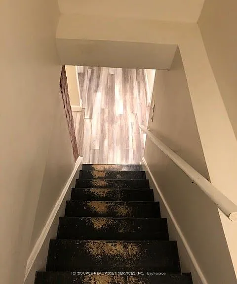 16 Eastbourne Ave #MAIN FL — Photo 14