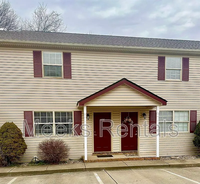 Colonial Townhomes — Photo 4