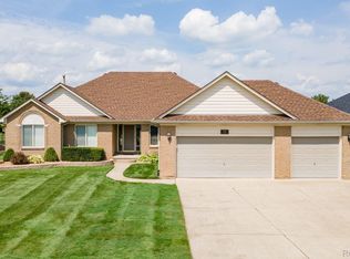 51031 Hook Dr, Macomb, MI 48042