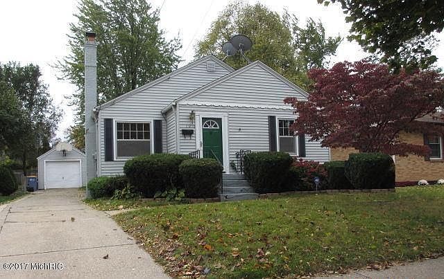 1st image of 1016 Ardmore St SE