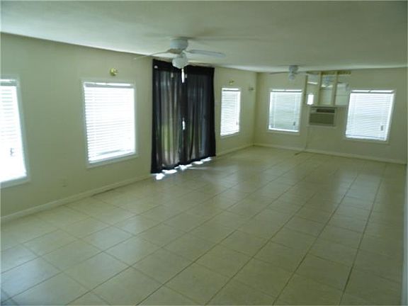 5th image of 10806 Linden Gate Dr