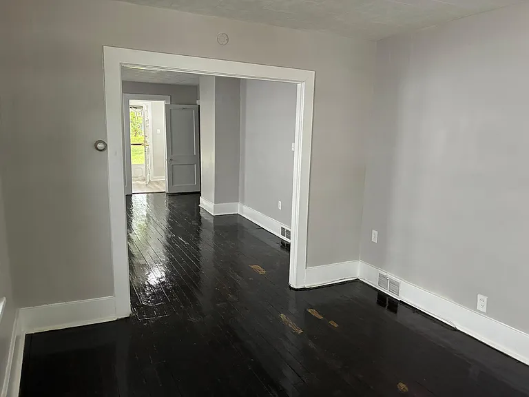 112 Schley Ave — Photo 47