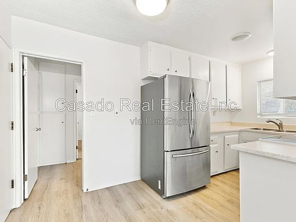 4th image of 739 Chestnut Ave Unit 2