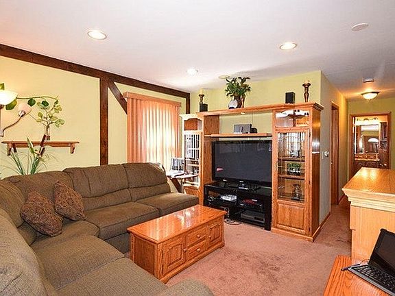 3rd image of 1605 Howard Ave