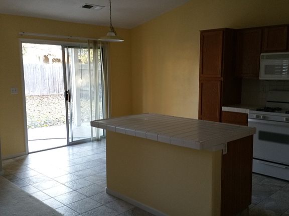 5th image of 2687 E Skyview Ave