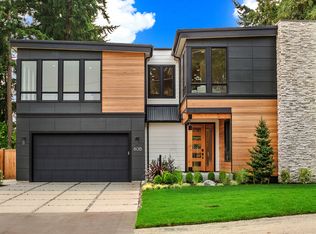 8015 NE 28th St, Medina, WA 98039