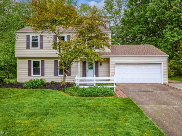 60 E Case Dr, Hudson, OH 44236