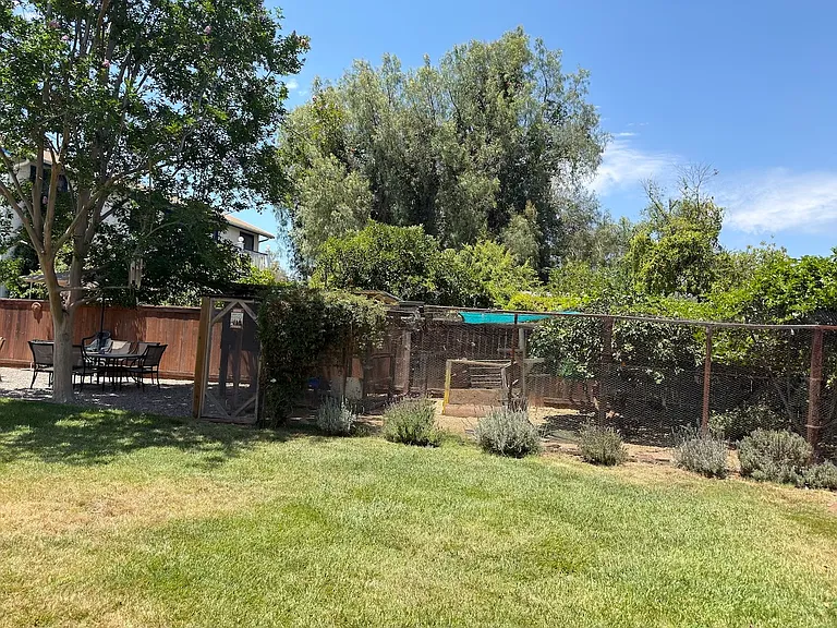 13919 York Ave — Photo 34