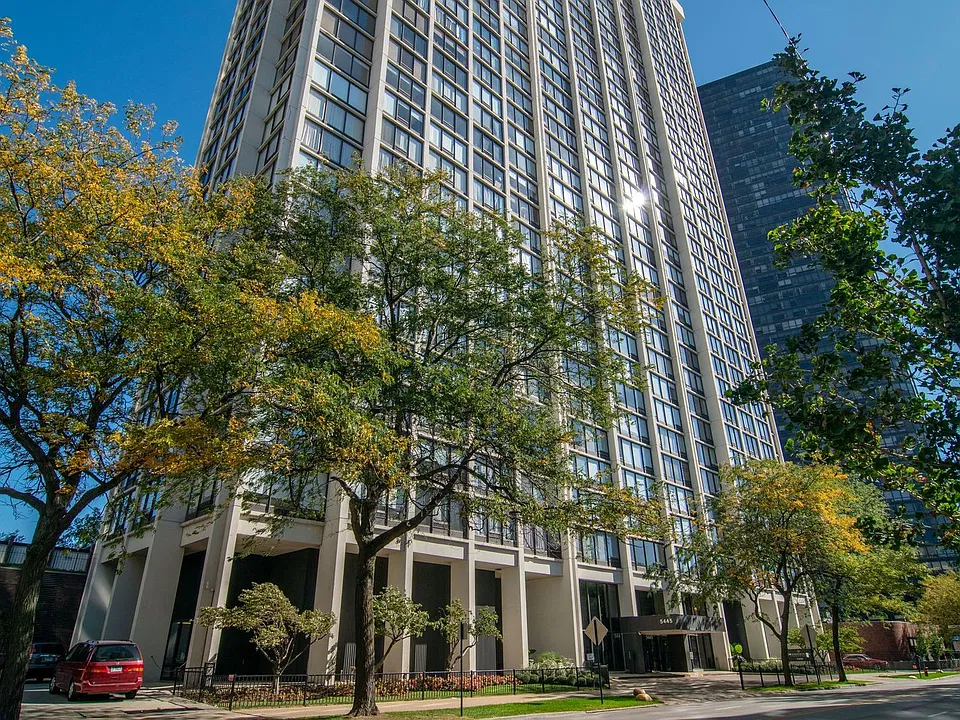 5445 N Sheridan Rd #2515