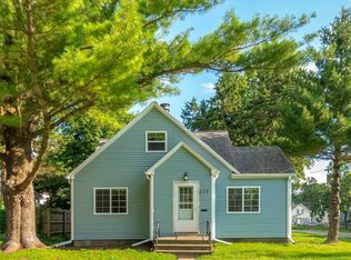 325 Reber Ave, Waterloo, IA 50701