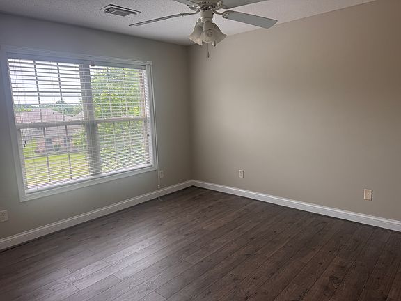3rd image of 4616 Brook Highland Ln