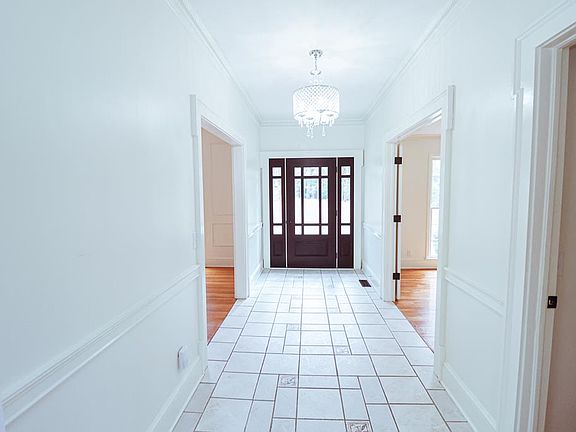 2nd image of 207 Eckles Rd