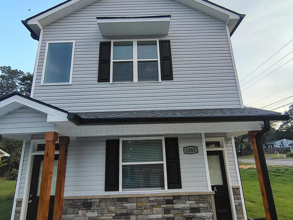 1061 Pinecrest Ave NW #B