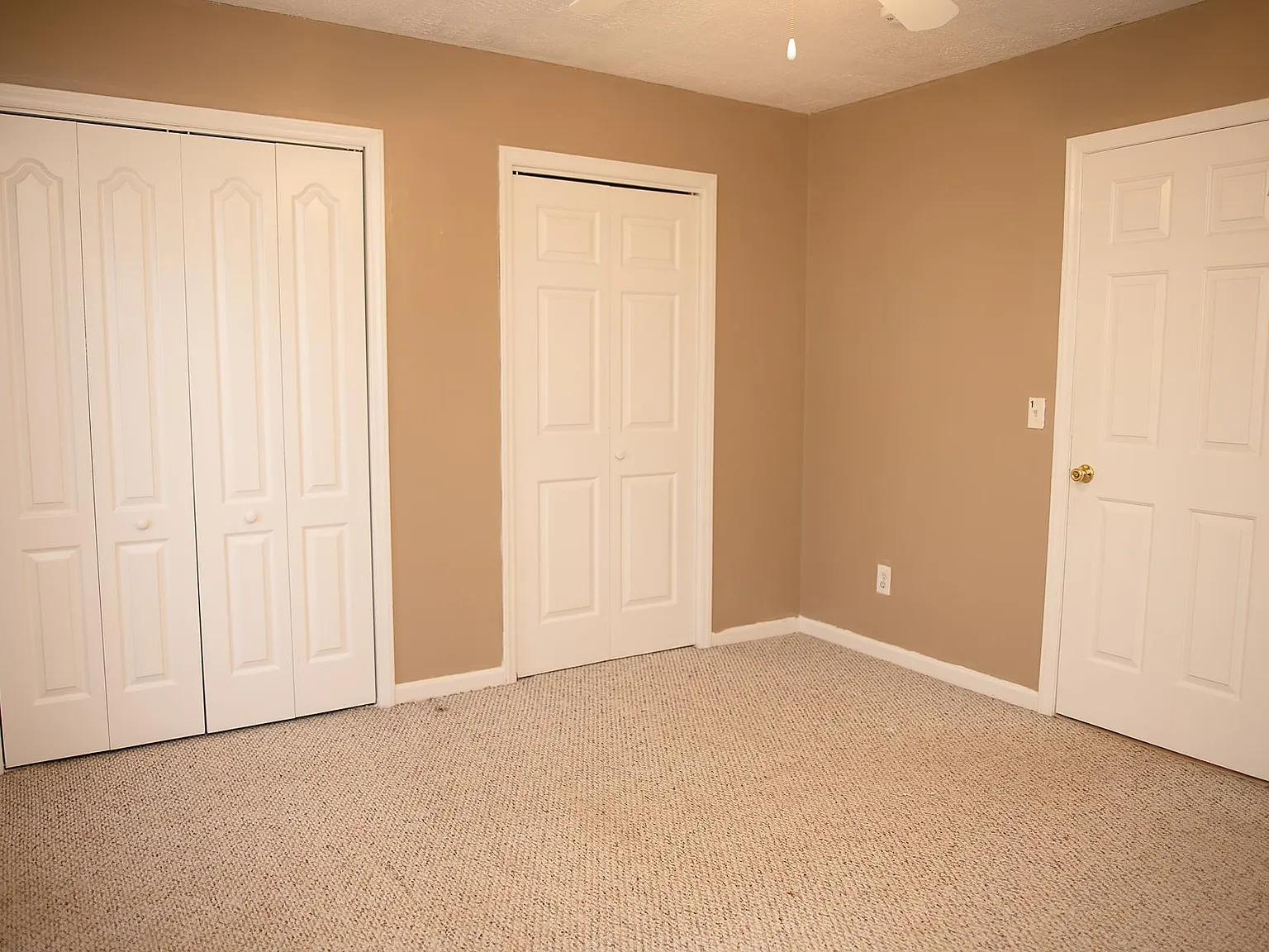747 Sheridan Pl — Photo 4