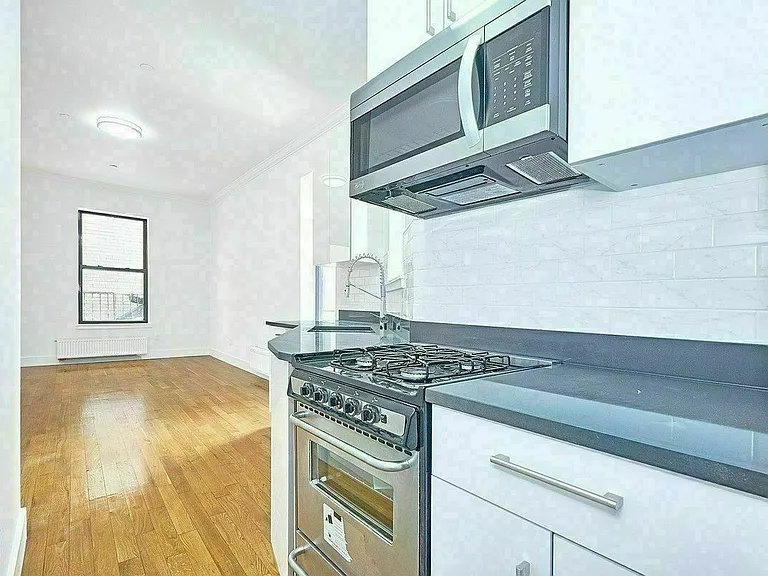 2095 Madison Ave #3D — Photo 2