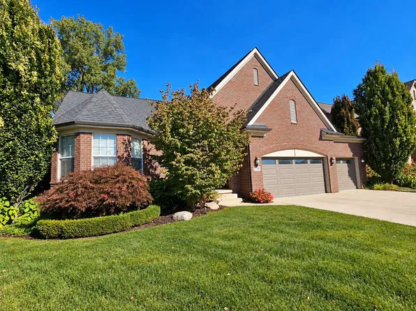 21799 Christenbury Creek Blvd, Macomb, MI 48044