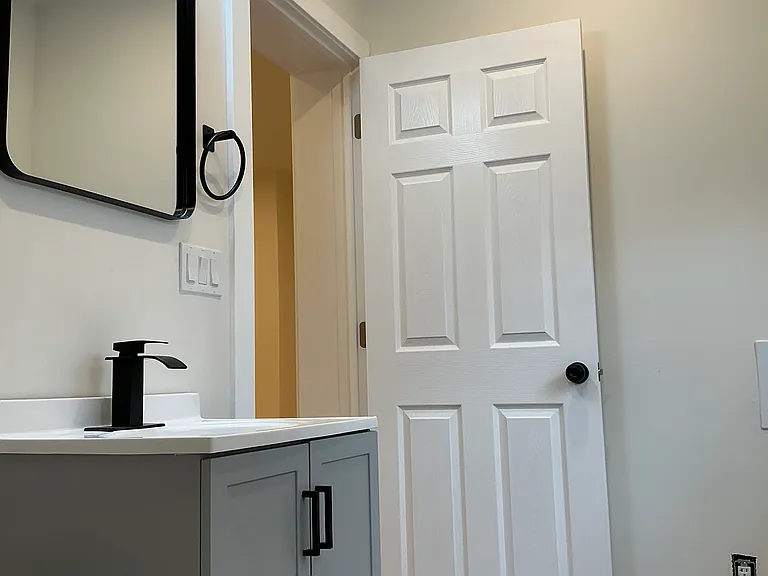 51 Tyler St #2 — Photo 10