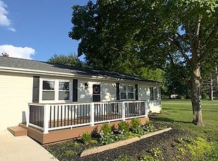 301 N Pleasant View St, Elmwood, IL 61529