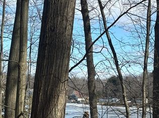 Tipsico Lake Rd, Holly, MI 48442