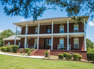200 River Dr, Tuscumbia, AL 35674