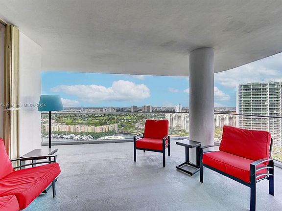4th image of 19707 Turnberry Way APT 26K