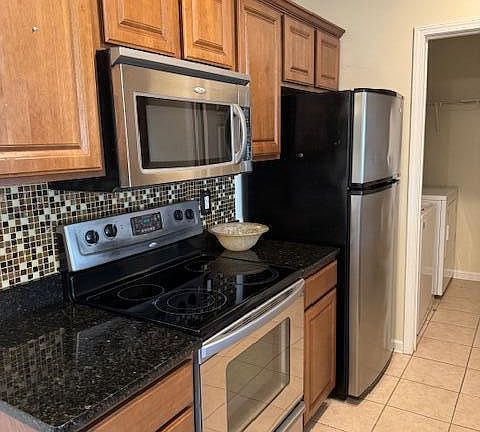 4th image of 4421 Jay Bird Cir Unit 206