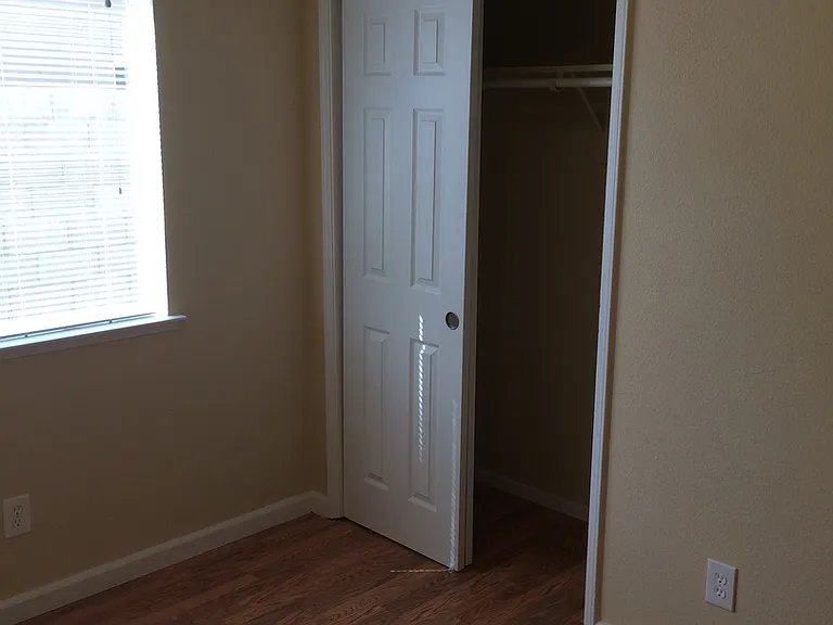 507 Chianti Ct — Photo 17