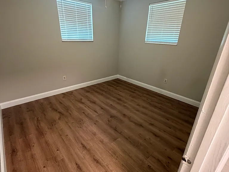 1723 SW Packard St — Photo 8