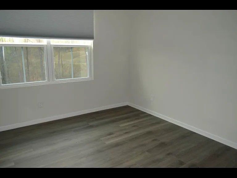 101 Forthside Way — Photo 2