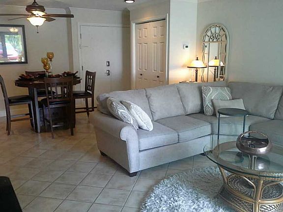 5th image of 125 Van Zandt Ave APT 101
