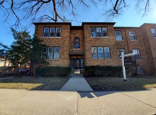 207 W Quincy St APT 1, Riverside, IL 60546
